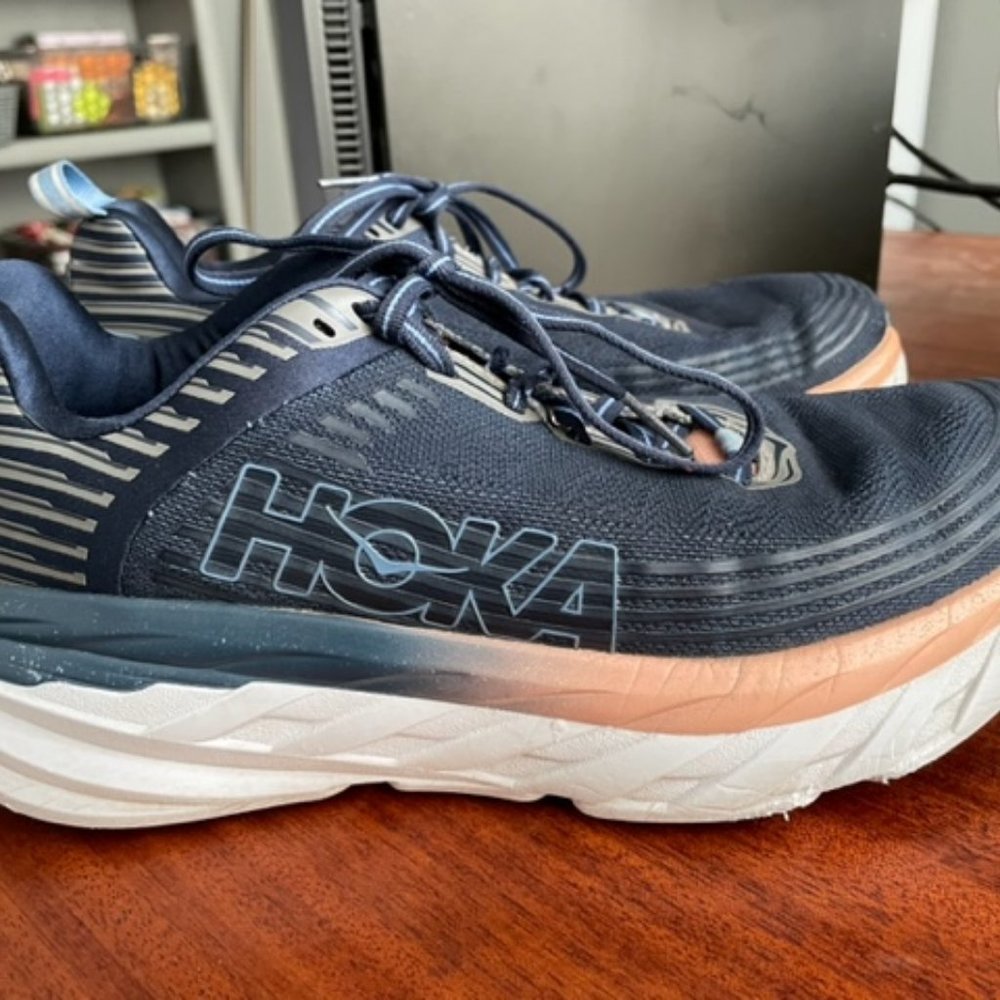 HOKA Bondi Size 9 Wide